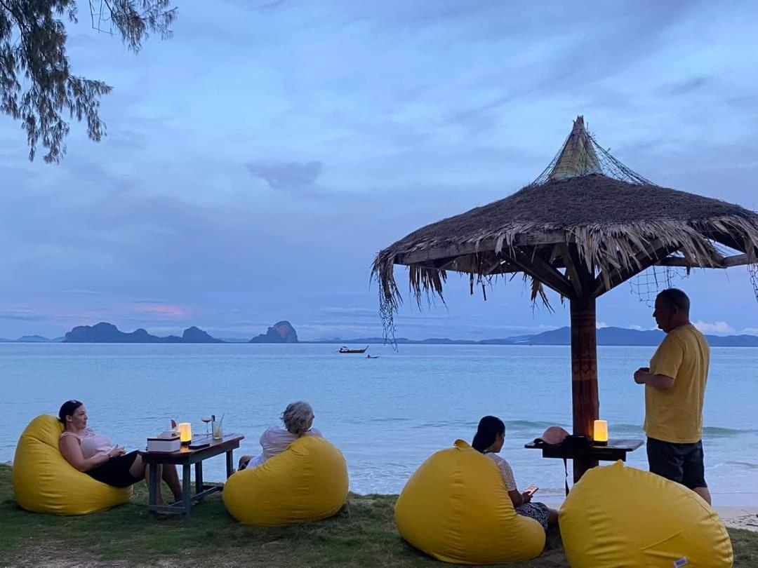 Koh Ngai Seafood Hotel Bilik gambar