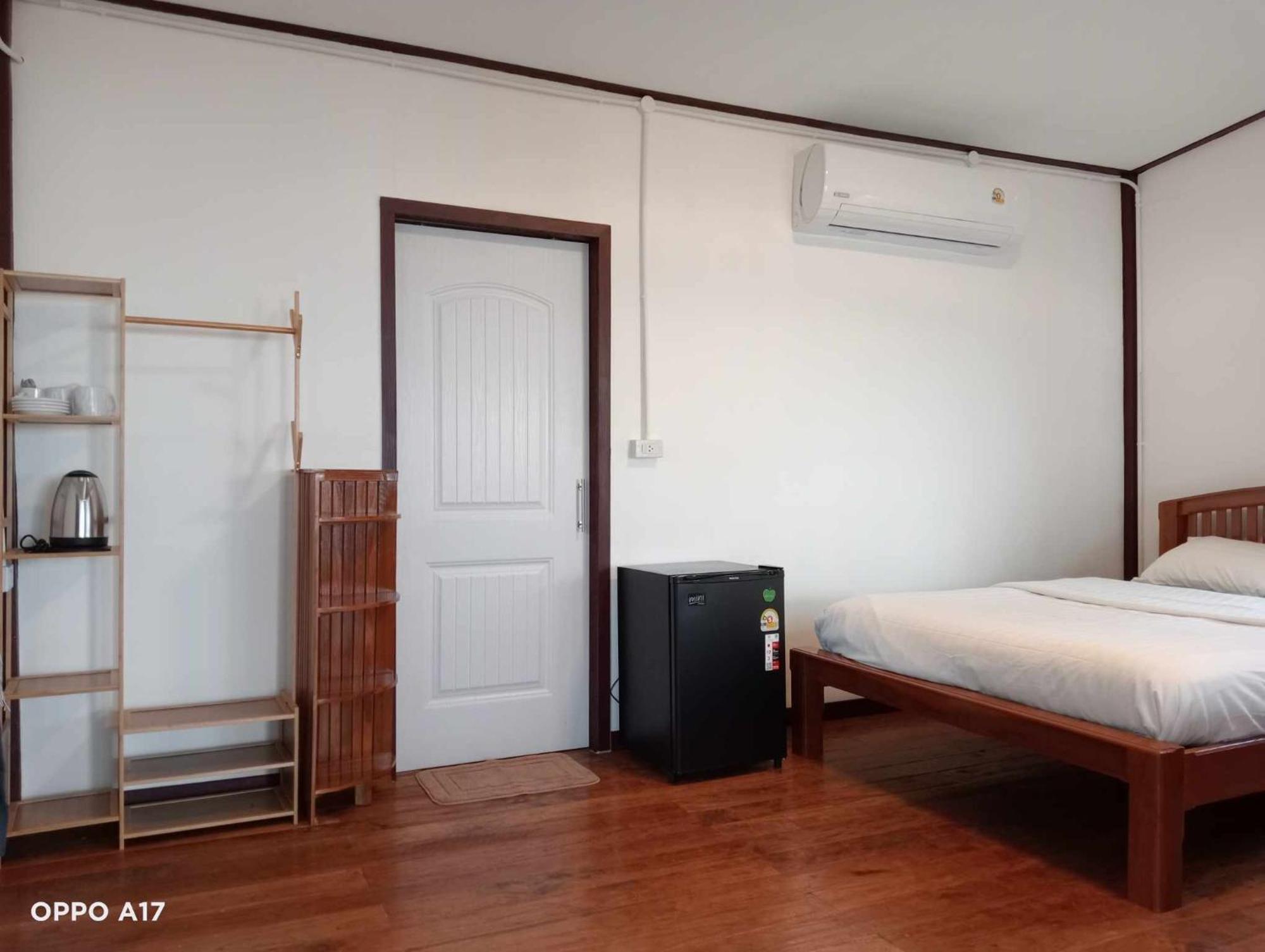 Koh Ngai Seafood Hotel Bilik gambar